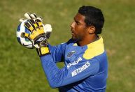 Problema do racismo no esporte só será resolvido com debate, diz ex-goleiro Aranha