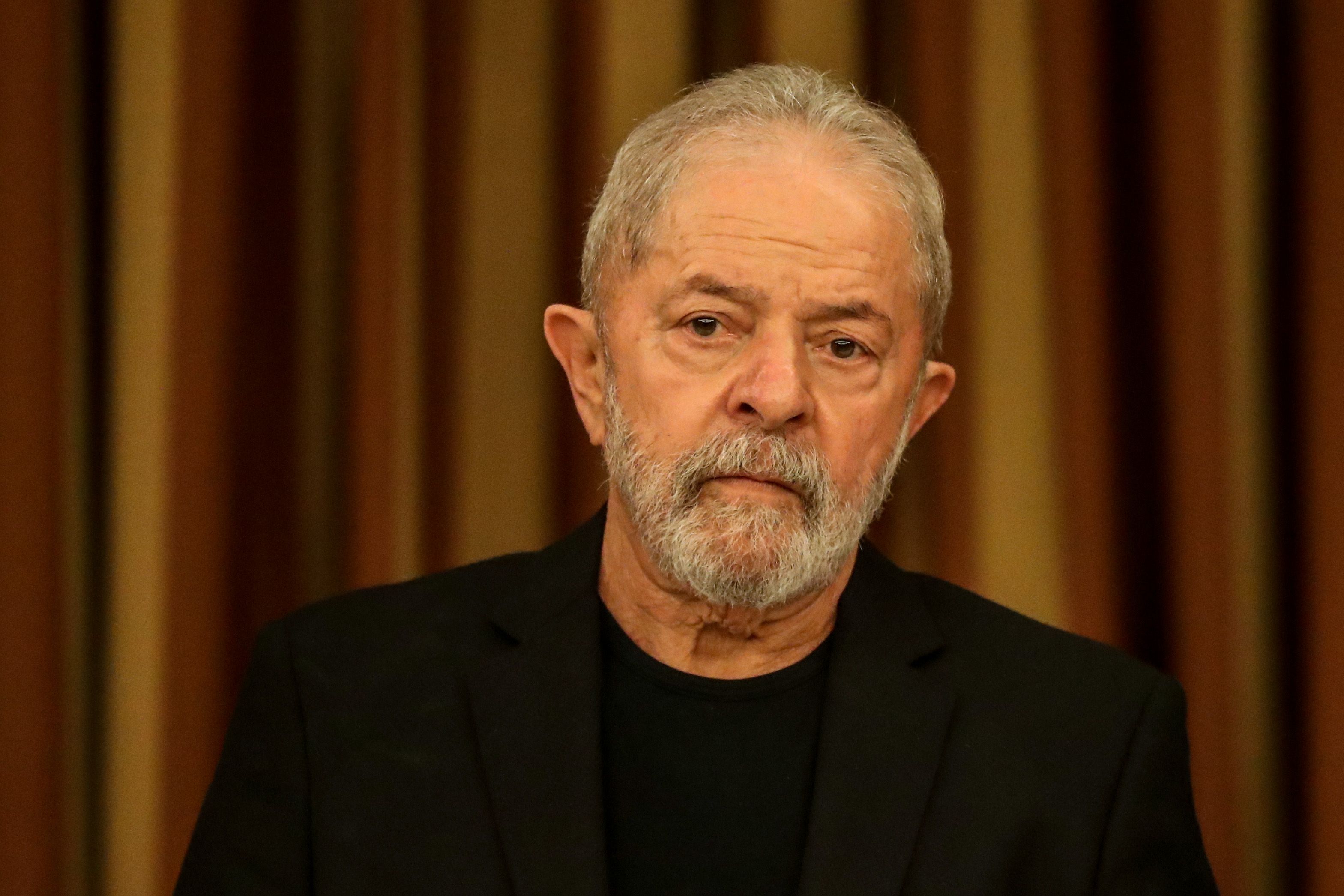 Lula se muda para São Paulo por 'motivo de segurança'