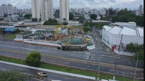 Desabamento em obra da Linha 6 - Laranja do Metrô destruiu parte da pista local da Marginal Tietê