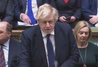 Boris Johnson se diz profundamente preocupado com desaparecidos na Amazônia