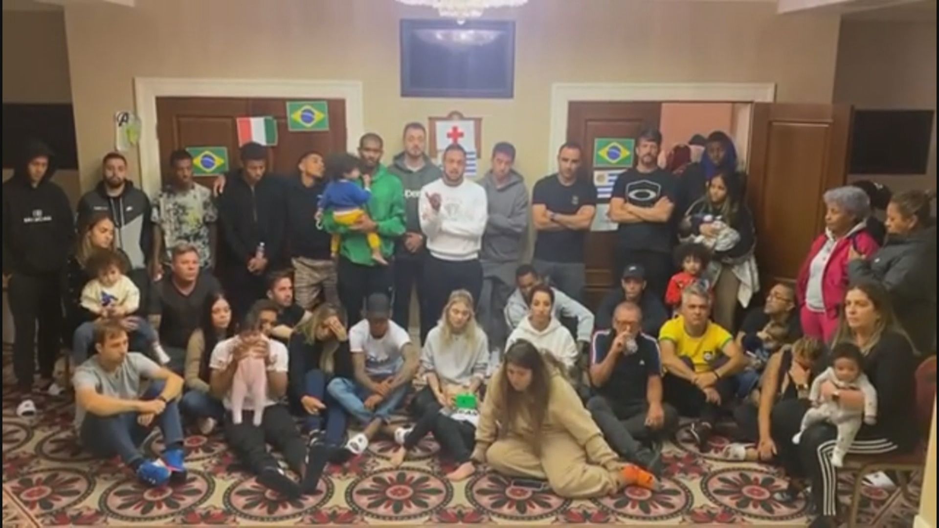 Jogadores brasileiros relatam dificuldade em sair de Kiev