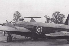 Bombardeiro Wellington da RAF com uma antena de radar