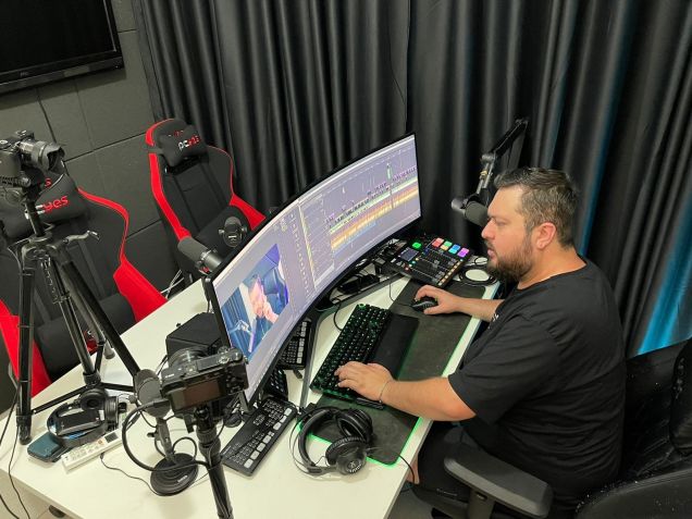 Julio Cesar Evaristo, 38, conhecido como Cateroide, multiplicou por dez sua renda graças ao Tibia / Acervo pessoal