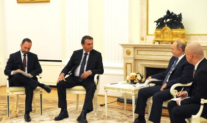 Lourival Sant'Anna: Solidariedade de Bolsonaro indica apoio à intimidação russa
