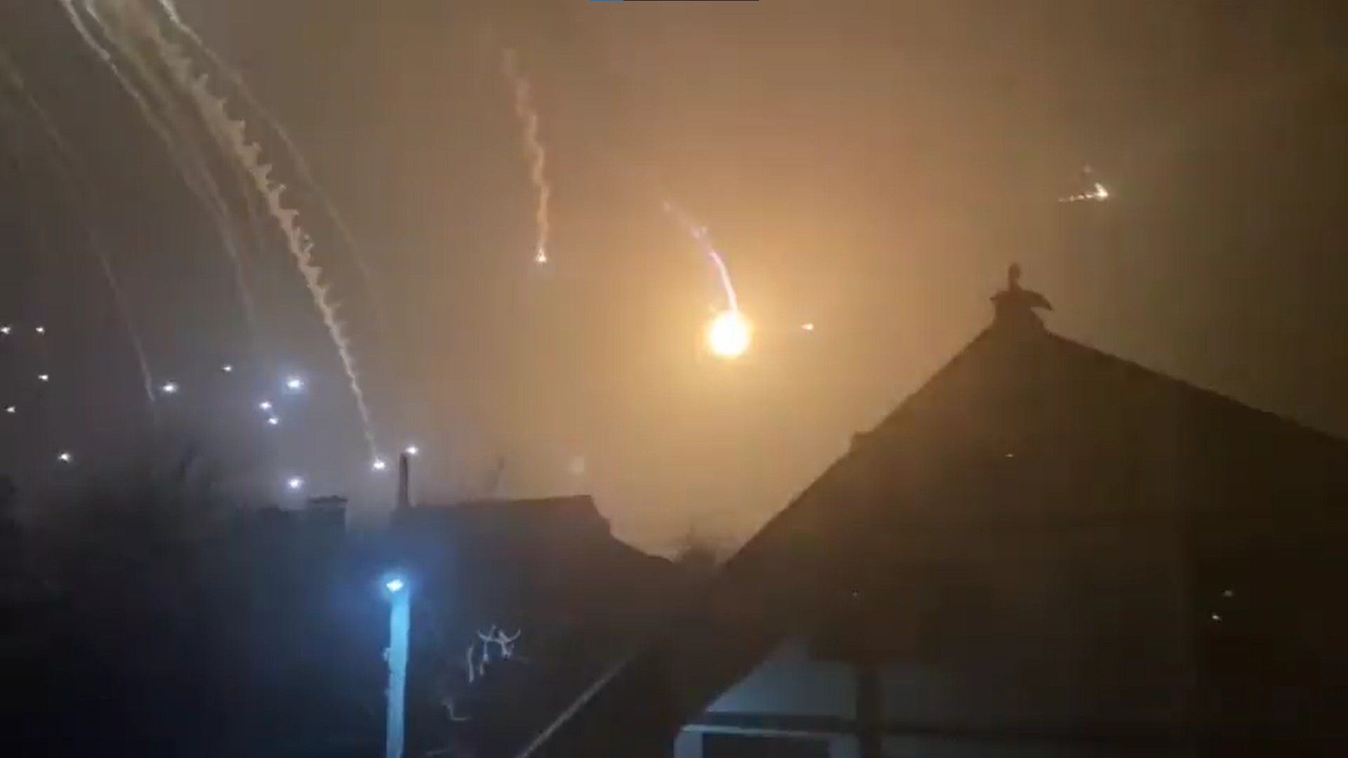 Explosão de mísseis sobre Kiev, capital da Ucrânia