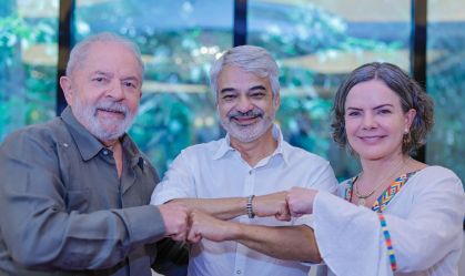 Por PSB, Lula retira candidato do PT em Pernambuco
