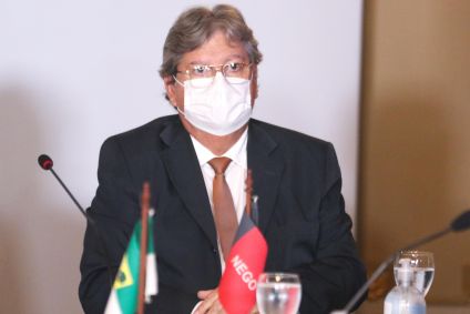 O governador da Paraíba, João Azevedo
