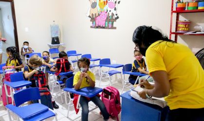 VOLTA AS AULAS EM ESCOLA PRIVADA