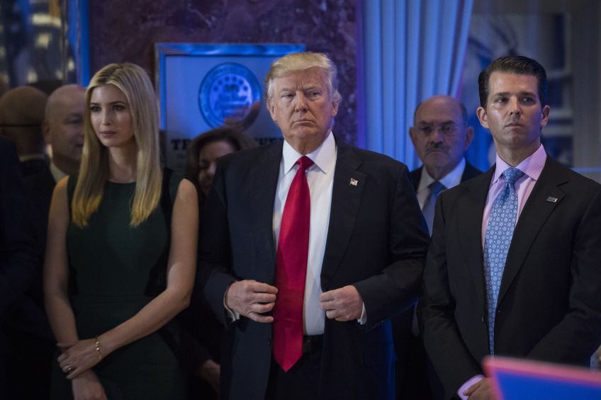 O ex-presidente dos EUA Donald Trump e seus filhos Donald Trump Jr. e Ivanka Trump / Foto: Jabin Botsford/The Washington Post via Getty Images