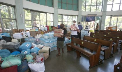 Redes de voluntários arrecadam doações para cidade de Petrópolis