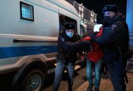 Rússia prende mais de 2.600 pessoas que protestavam contra guerra na Ucrânia