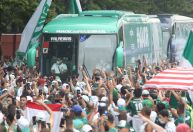 Com festa da torcida, Palmeiras embarca para disputar Mundial nos Emirados Árabes