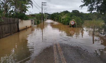O município de Santo Antônio de Pádua foi colocado em situação de emergência após registrar diversas vias alagadas