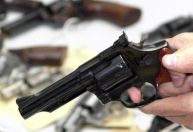CCJ do Senado adia votação de projeto sobre regras para posse e compra armas de fogo
