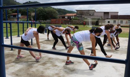 Atividade física é tratamento para Parkinson, diz neurologista ao dr. Kalil