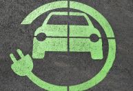 Carregadores para carro elétrico se popularizam e chegam a 52% dos shoppings
