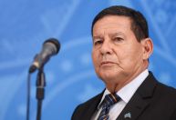 Há dificuldade para conseguir um nome, diz Mourão sobre presidência da Petrobras