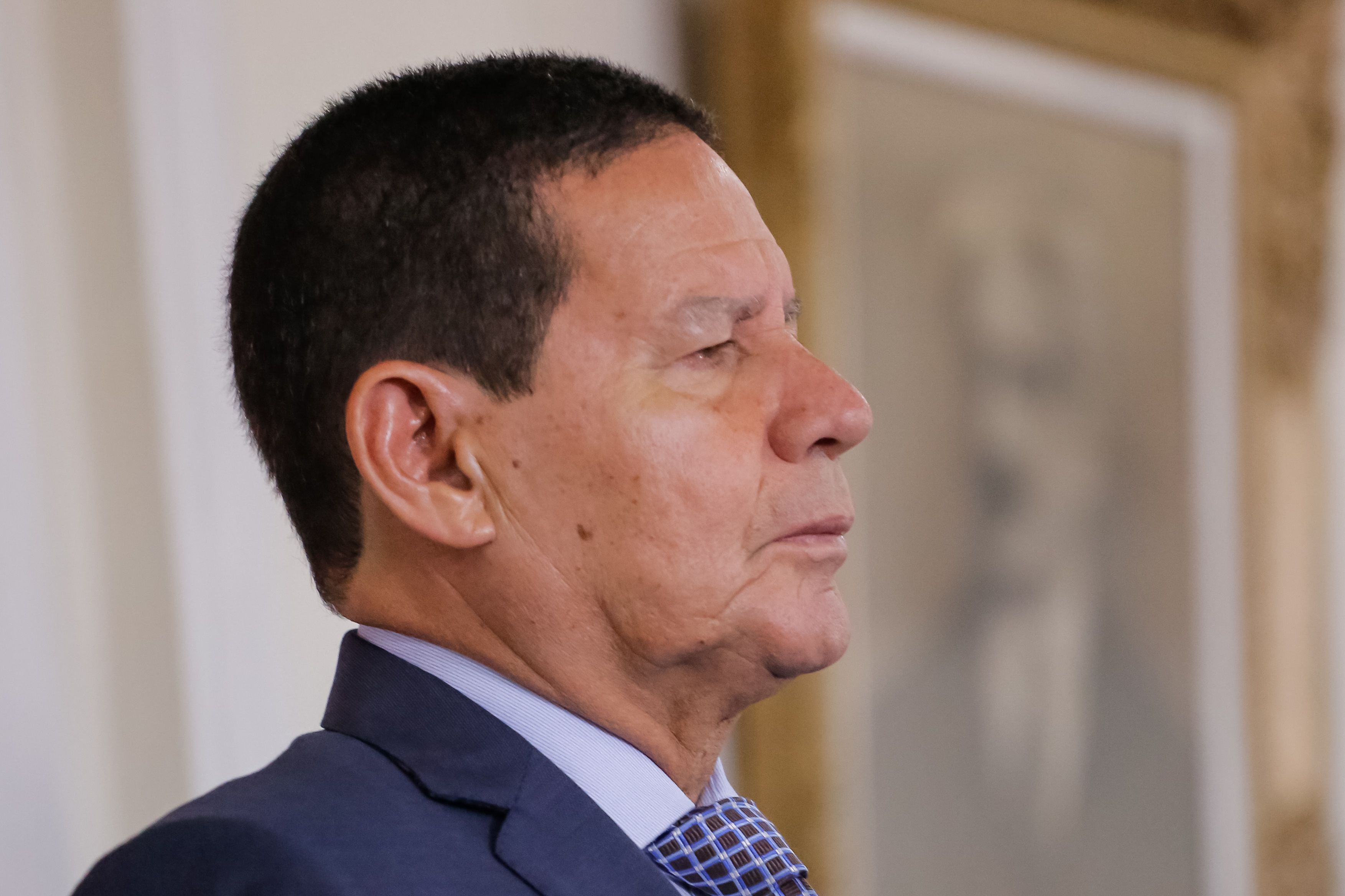 Filiado ao PRTB, Mourão avalia trocar de partido
