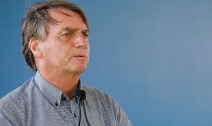 “Questão do fertilizante é sagrada”, diz Bolsonaro ao defender posição de “equilíbrio” sobre guerra