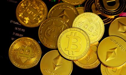 Levantamento mostra o sobe e desce das criptomoedas em março; confira