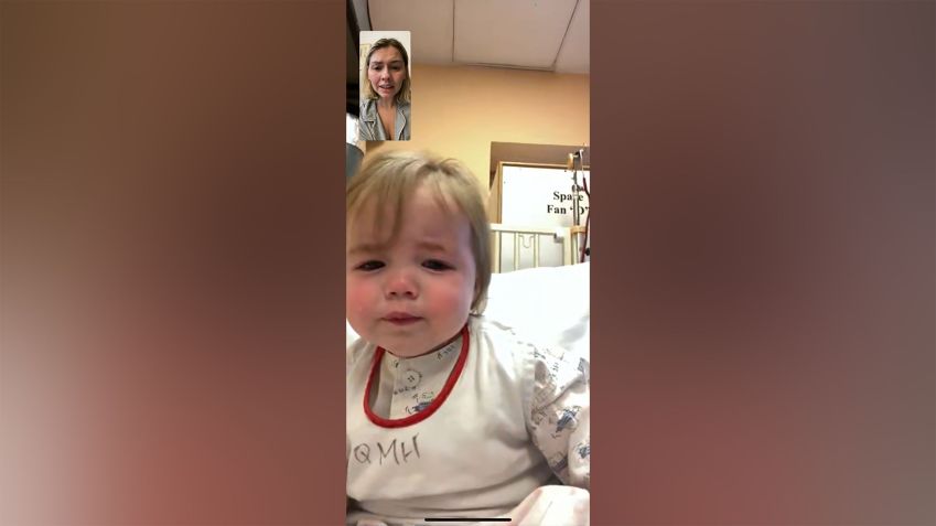 Laura conforta Ava em uma videochamada / Acervo pessoal