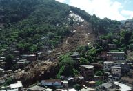 Avó e neta estão entre os 191 desaparecidos na tragédia em Petrópolis