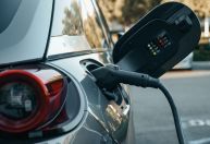 Após críticas à volta de imposto, setor elogia programa automotivo e fala em atração de investimentos
