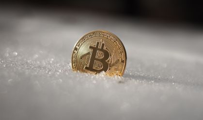 Bitcoin sobe 15% no 1º semestre, mas desaponta investidores