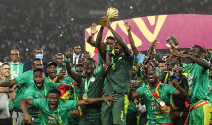 Jogadores do Senegal comemoram título inédito da Copa Africana de Nações