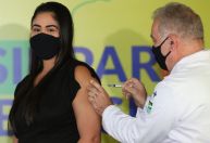 Fiocruz entrega primeiro lote de vacinas da Covid-19 com fabricação 100% nacional