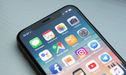 Lei que mira Apple e Google é aprovada em comissão do Senado dos EUA