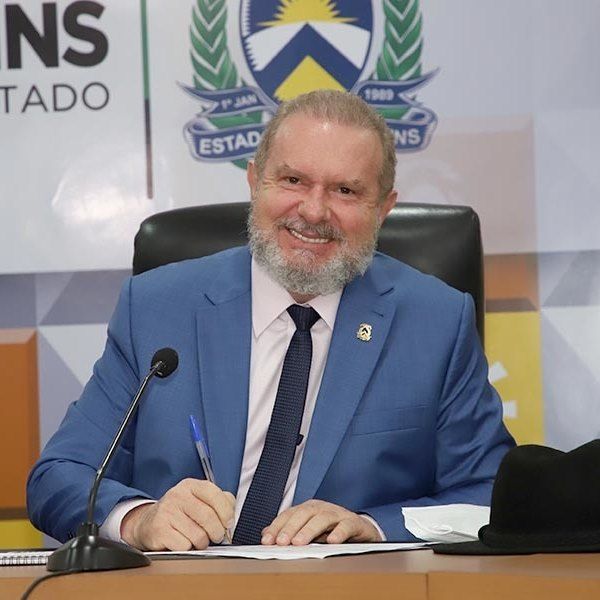 Mauro Carlesse estava afastado do cargo de governador do Tocantins desde outubro após decisão do STJ