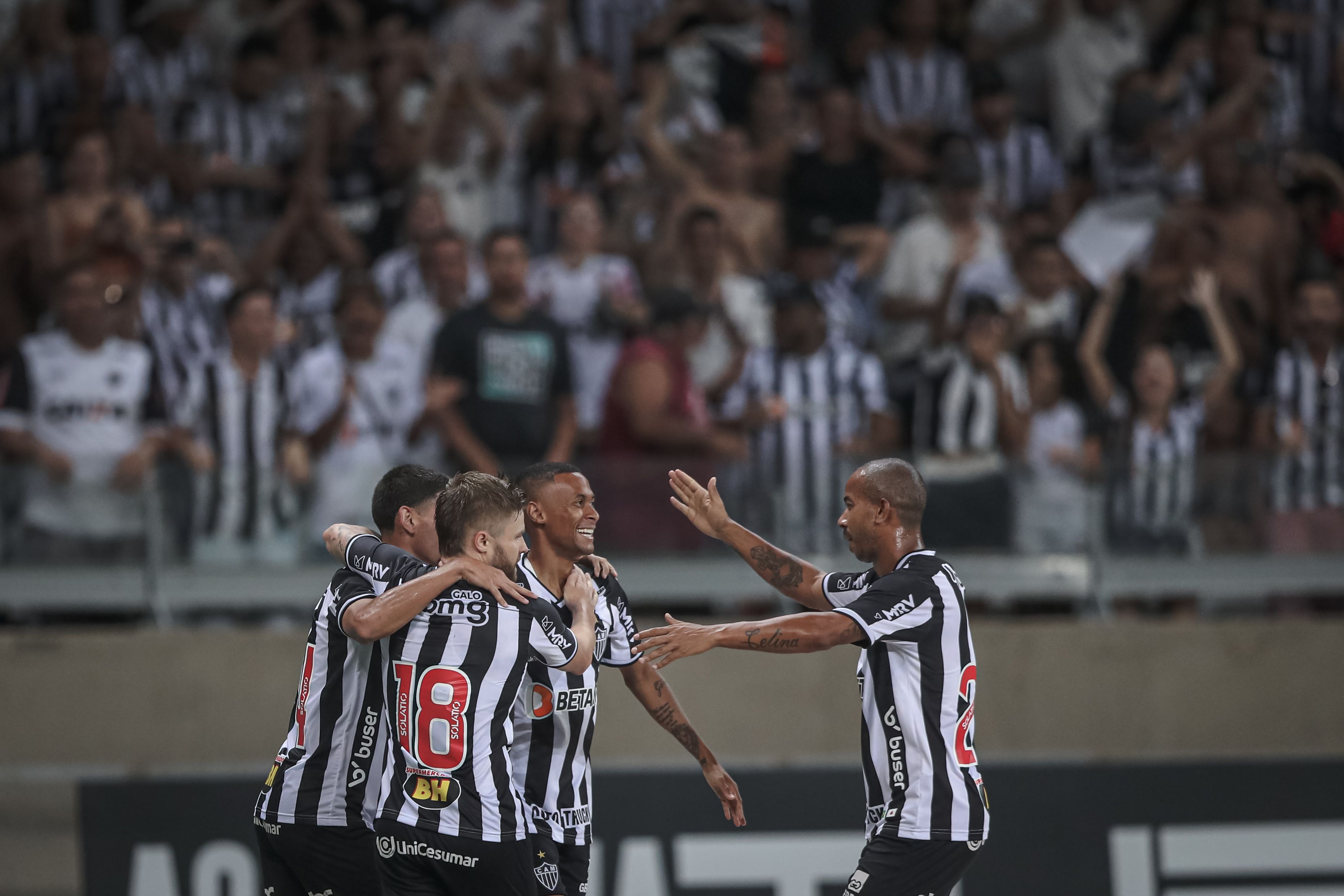 Jogadores do Atlético comemoram após garantir vaga na final do Campeonato Mineiro 2022