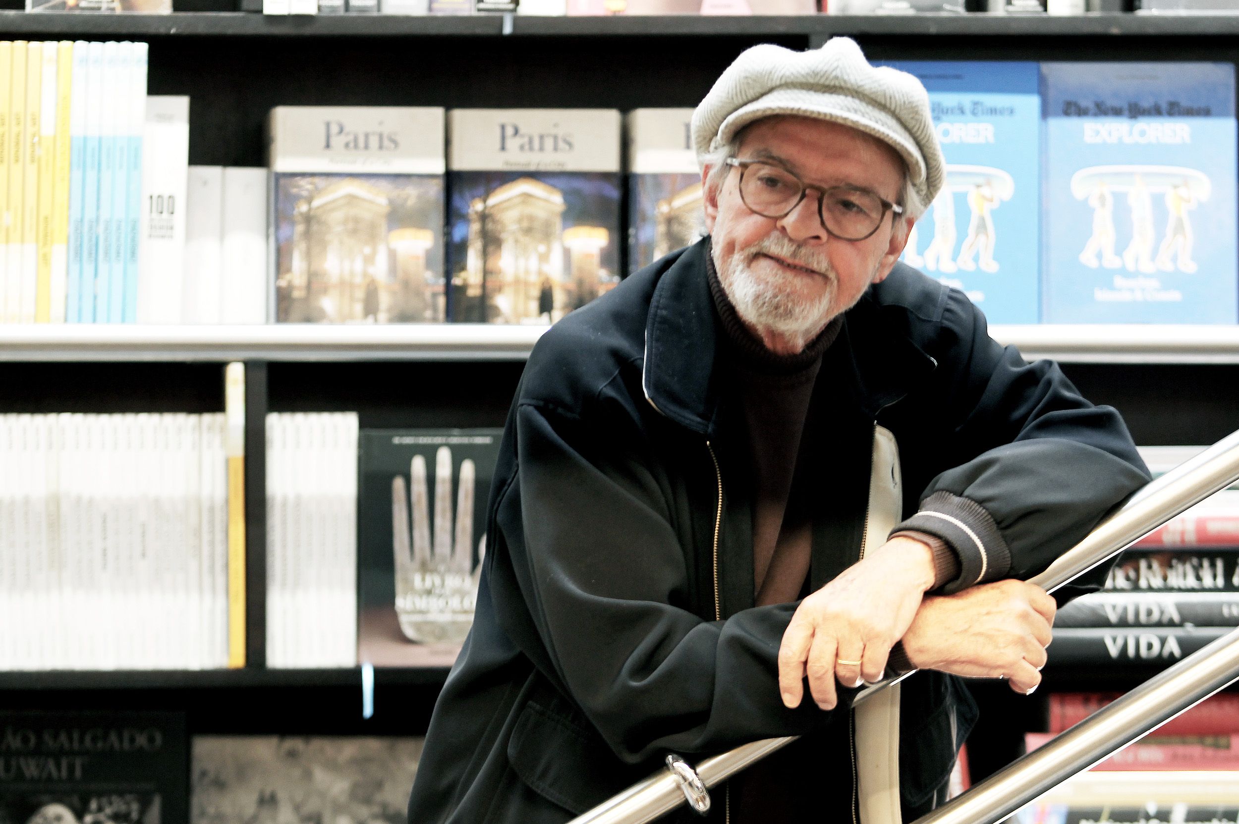Morre em São Paulo, aos 76 anos, o ilustrador e designer gráfico Elifas Andreato