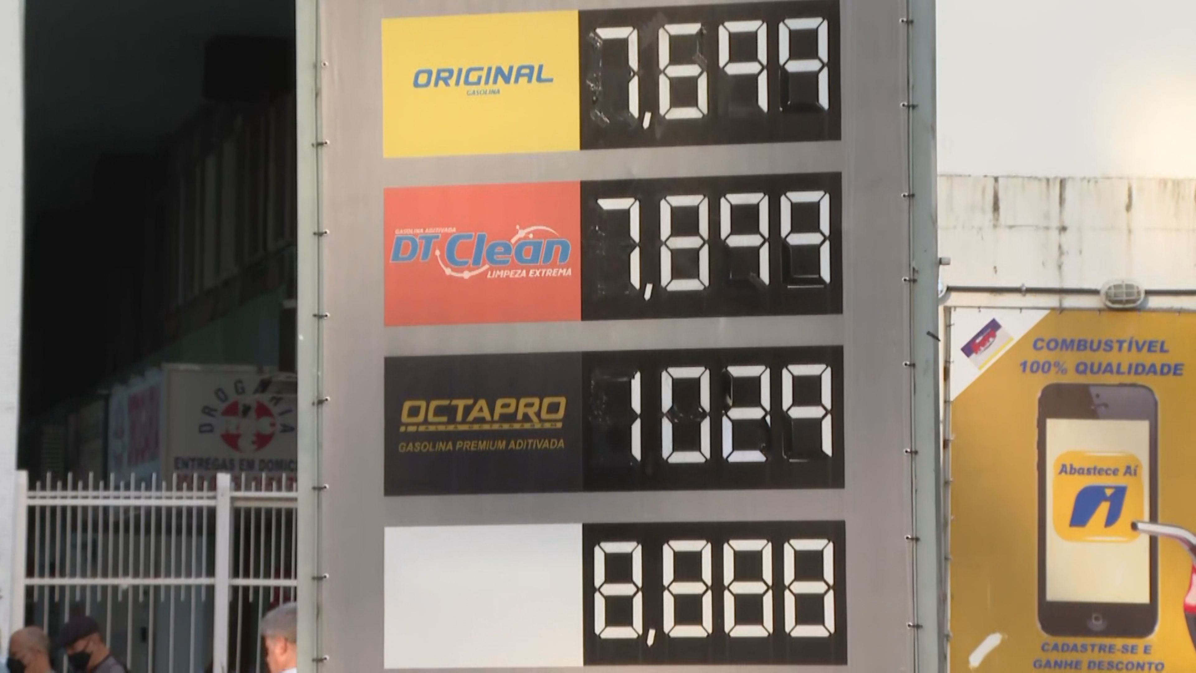 Postos de gasolina sobem os preços dos combustíveis após atualização de preços da Petrobras