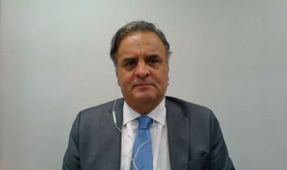 Derrota de Doria pode levar PSDB a uma posição de pouca significância, diz Aécio