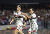 São Paulo vence Palmeiras em casa e sai com vantagem na primeira final do Paulista