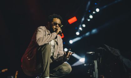 Lolla 2022: Homenagens a Taylor Hawkins e críticas a Bolsonaro marcam segundo dia