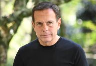 Doria renuncia ao governo de SP e diz que mantém pré-candidatura à Presidência