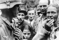 O que aconteceu na Ucrânia durante Segunda Guerra Mundial e na União Soviética?