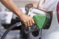Preço do etanol cai em 11 estados e sobe em 7, mostra ANP