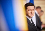 Cerca de 100 mil pessoas deixaram Ucrânia por corredores em dois dias, diz Zelensky
