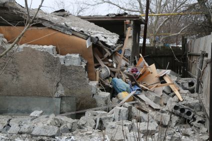 Vilarejo destruído em Donetsk, região onde fica localizada a cidade de Mariupol, na Ucrânia