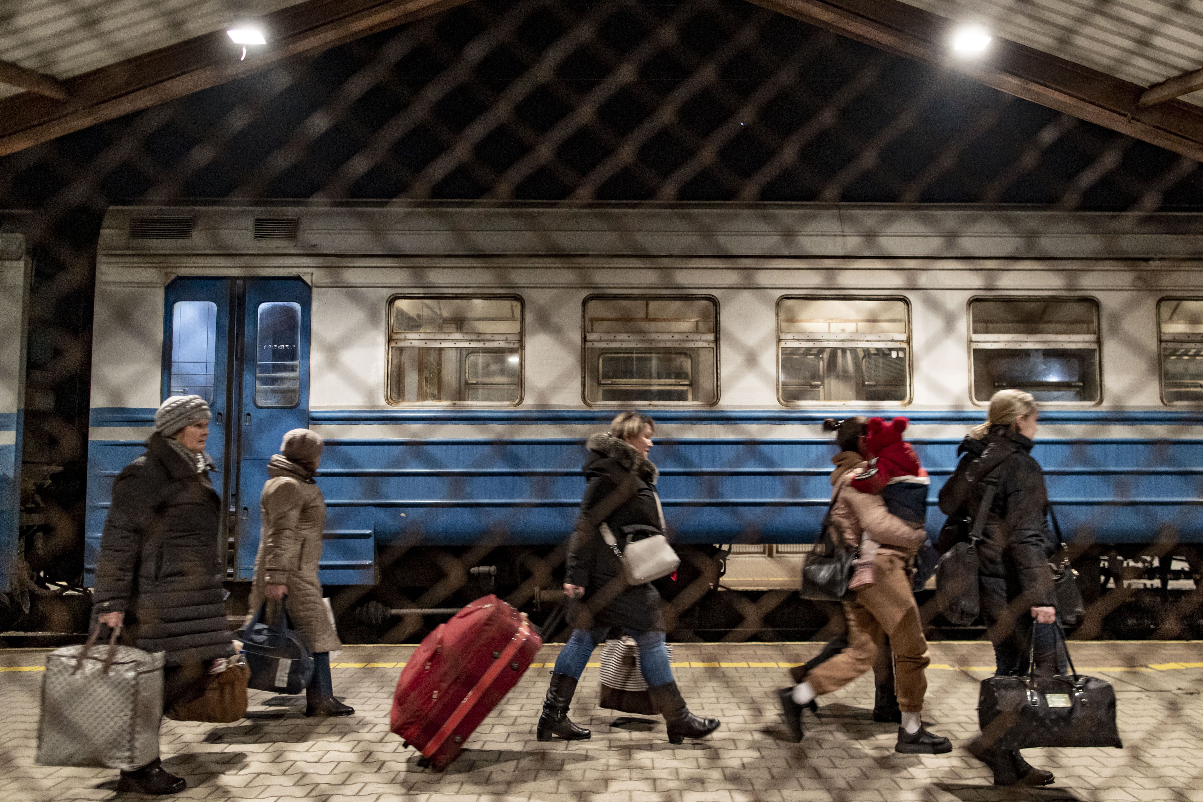 Refugiados da Ucrânia chegam à Polônia no dia 20 de março