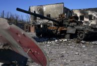 Fuzileiros navais ucranianos dizem resistir “até o fim” em Mariupol