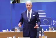 Riscos da guerra na Ucrânia vão muito além de suas fronteiras, diz Joe Biden