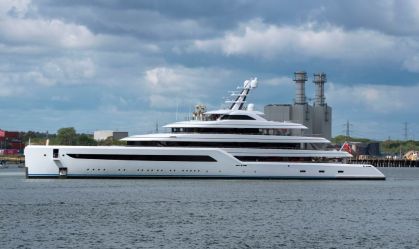 Oligarcas russos lutam para vender ativos e escapar de sanções internacionais