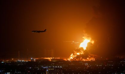 Incêndio atinge depósito de petróleo durante os treinos do GP de Fórmula 1 na Arábia Saudita