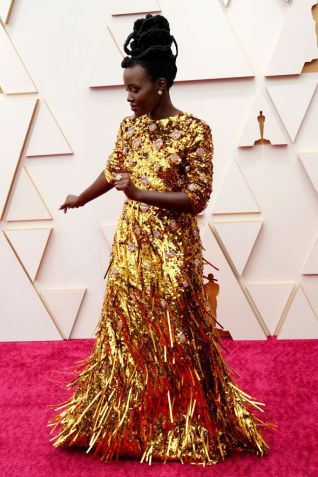Lupita Nyong'o usa Prada / FilmMagic/Getty Images