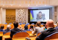 Discursos de Zelensky geram reações contrárias em parlamentos pelo mundo